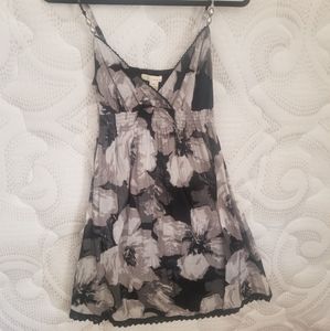 Cute lined floral summer dress